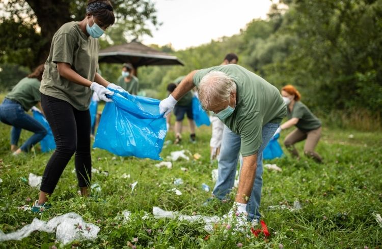 The World Nomads Podcast: The Plastic Pandemic